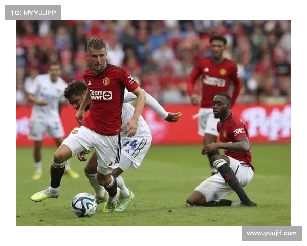 揭秘足球运动员高薪背后的真相与行业内幕分析