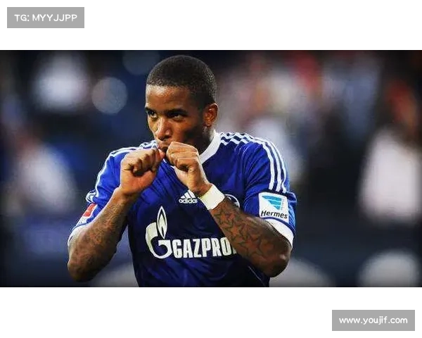 法尔范在沙尔克04进攻体系中的战术定位与边路突破作用解析