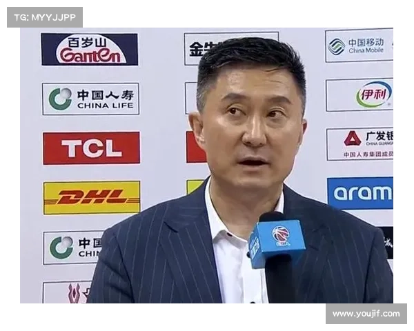 张庆鹏眼中的大卫·詹姆斯:从竞技场到人生哲理的深刻解读 张庆鹏眼中的大卫·詹姆斯:从竞技场到人生哲理的深刻解读